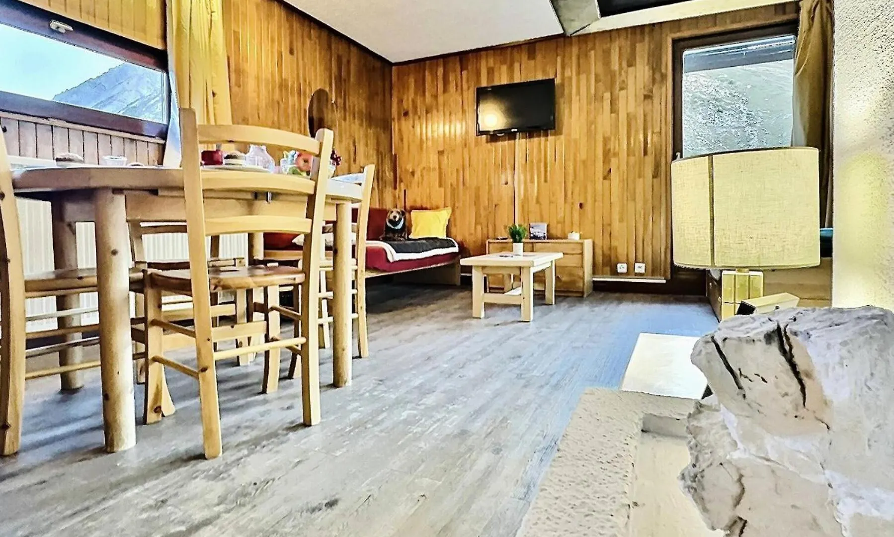 Residence Grand Tichot B - Appartement 2 Pieces 5 Personnes A Tignes Proche Des Pistes Et Des Commerces Dans Le Quartier Du Val Claret. Appartement Situe Mae-2055
